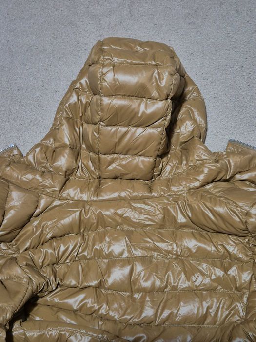 Geaca matlasata de la C&A, cu gluga, maro, adolescente, noua.