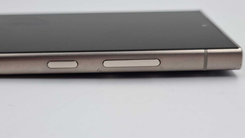 Samsung S24 Ultra [Amanet Club Caro]