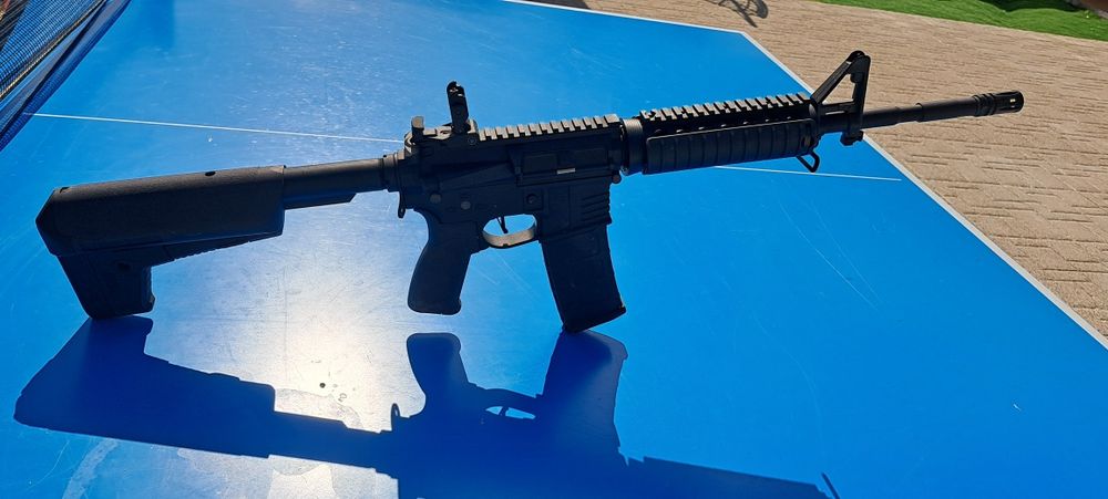 Replica/arma asalt airsoft M4 FUL METAL