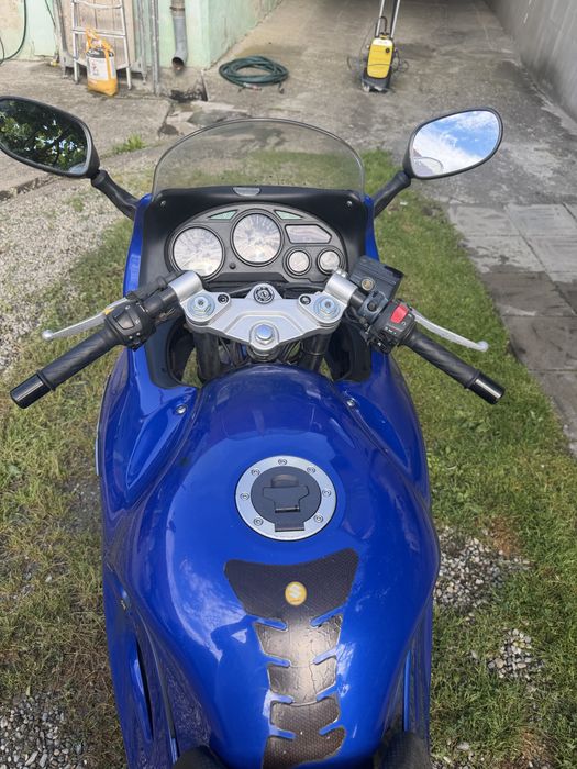 Vand Suzuki GSXF 600