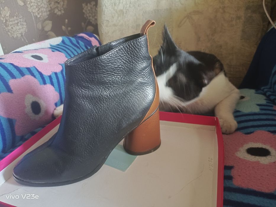 Продается обувь в хорошем состоянии.