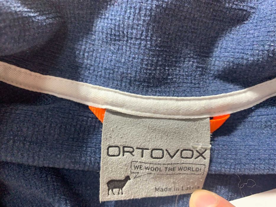 Дамски полар Ortovox Merino Fleece Light Hooded Jacket L