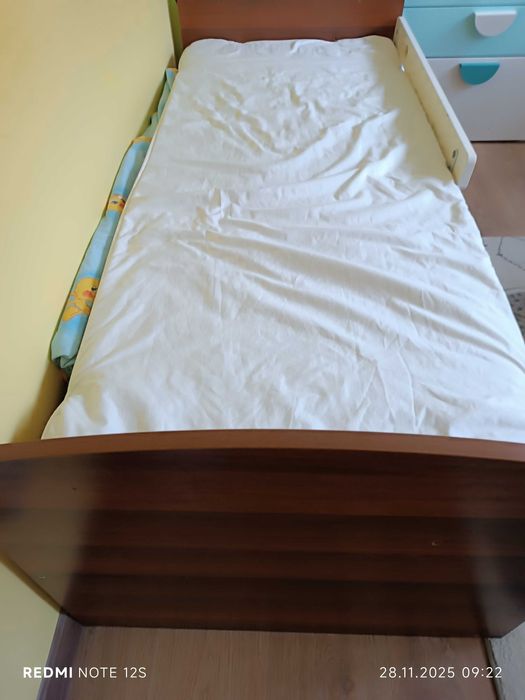 Детско легло с матрак и подматрачна рамка