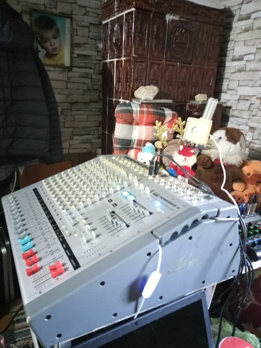 2. Mixere active/ 2x400w fiecare profesionale
