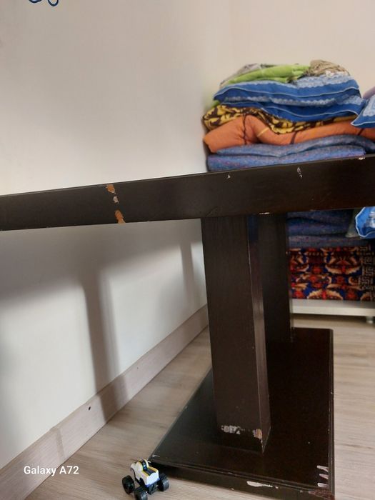 Журнальный стол.