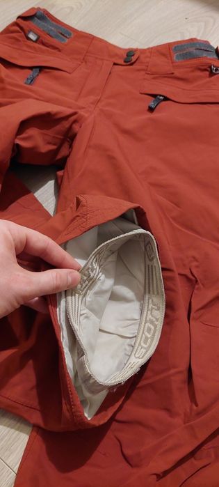 Pantaloni de schi/snowboard Scott- marime M- ca Nou