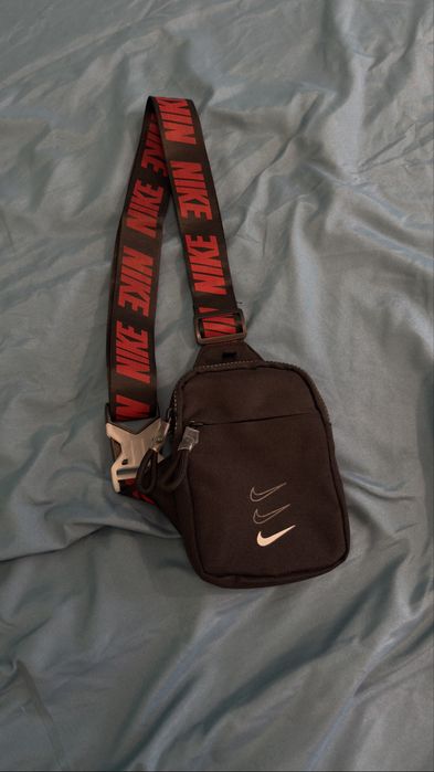 Чисто нова оригинална чанта NIKE