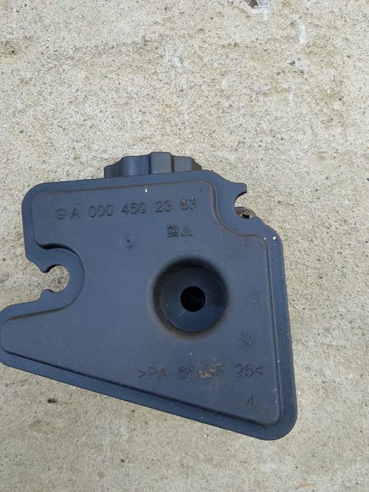 Бачок Гур Мерседес Бенц