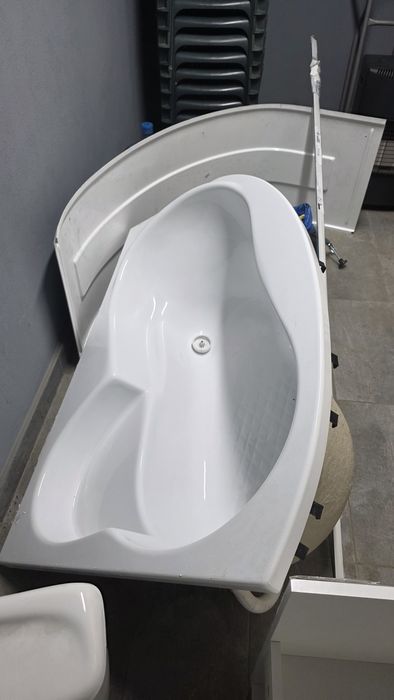 Pachet: cada, wc si chiuveta