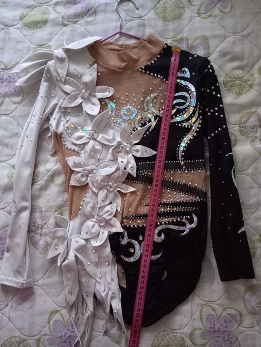 Трика за художествена гимнастика