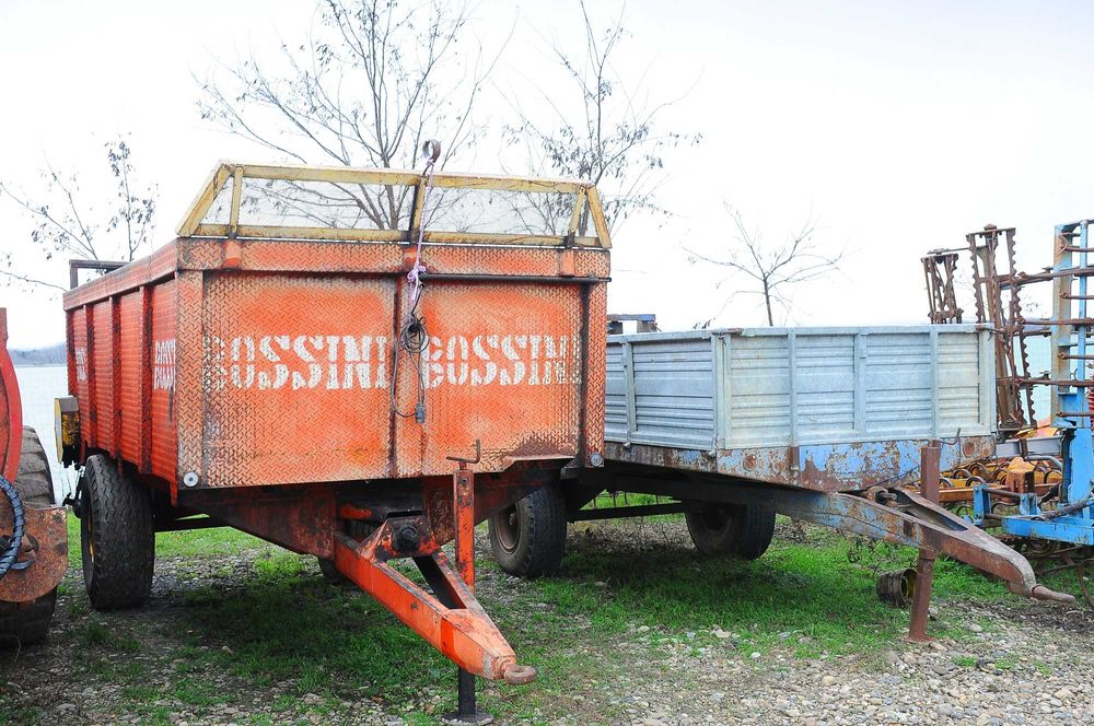 MIG remorca imprastiat gunoi 5, 7, 10 tone, imprastiere laterala/spate