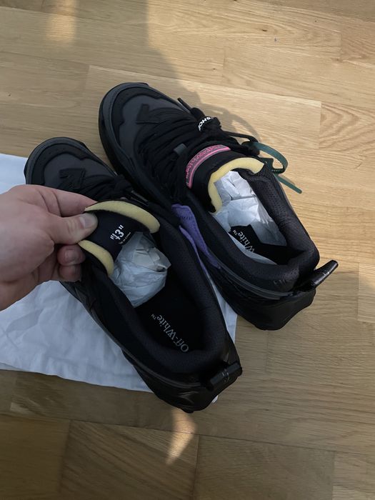 Off-White ODSY-1000