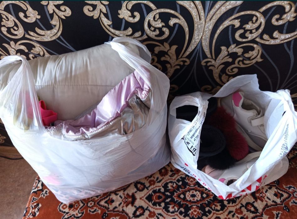 пакет вещей и обуви на девочку 10 лет