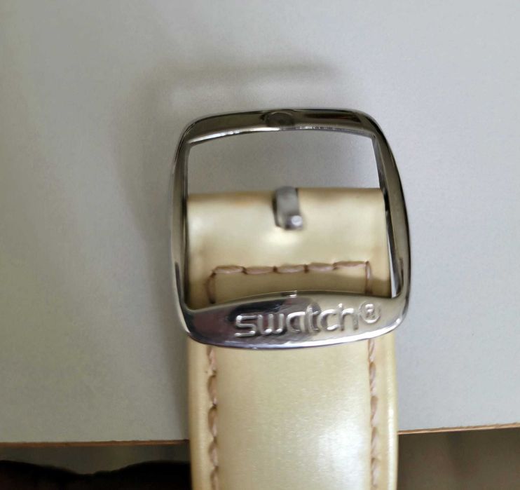 Дамски часовник Swatch 90 лв