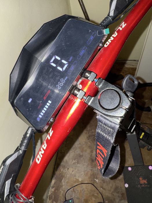 Kukirin G4 frane hidraulice