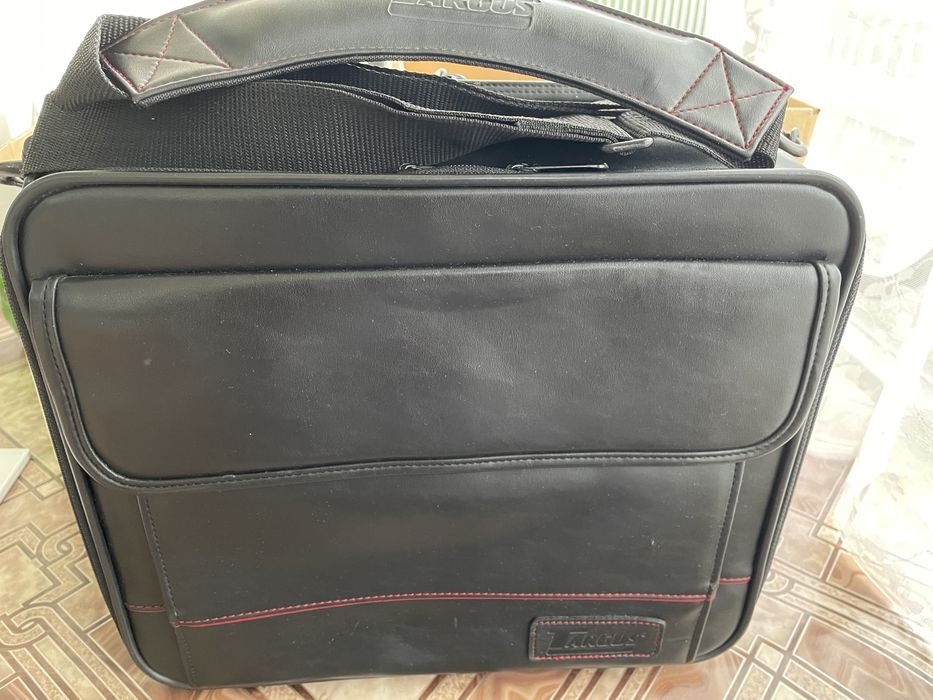 Geanta piele Targus originala,noua