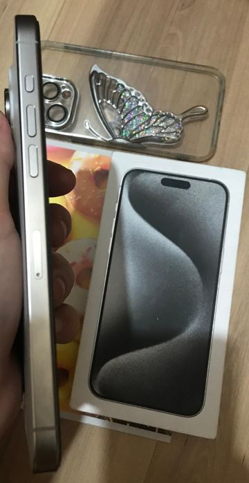 IPhone 15 pro max 256 gb белый