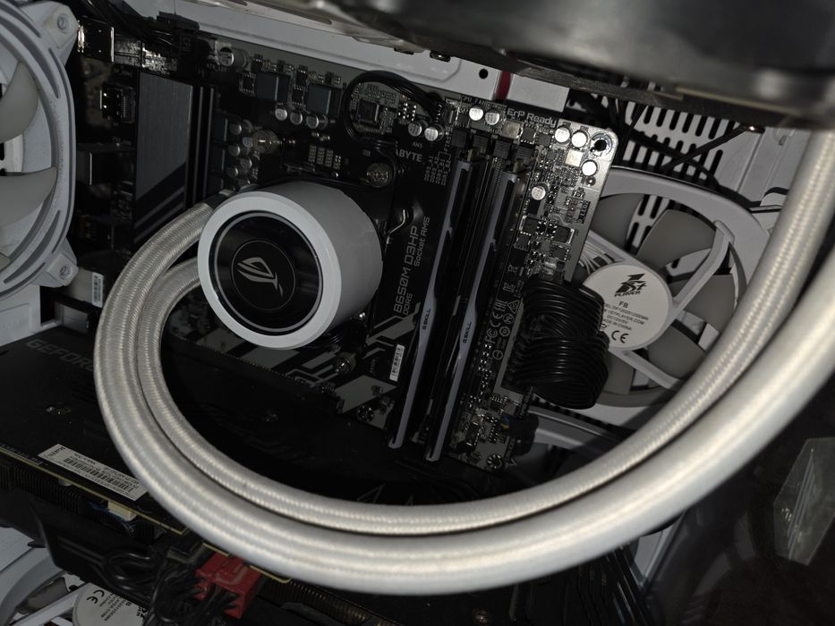 Trident Z5 32GB  6800mhz DDR5 RGB