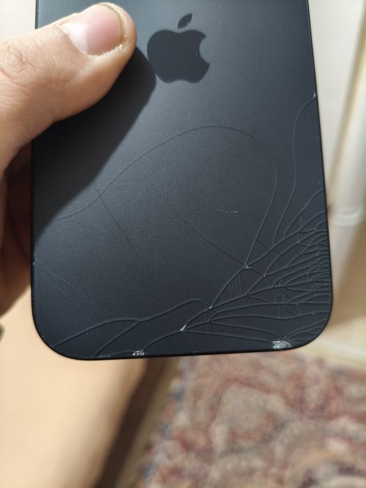 iPhone 15 на запчасти