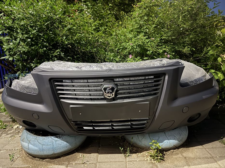 Бампер Газель Бизнес с эмблемой