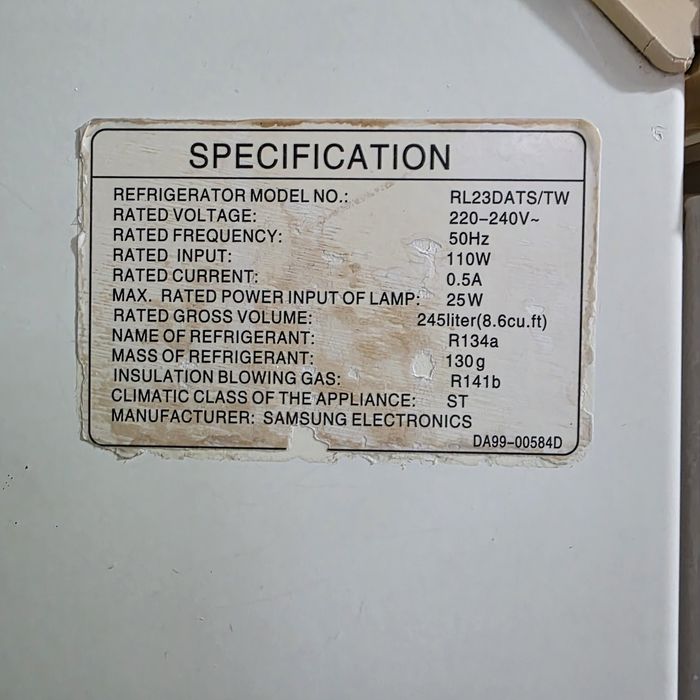 Холодильник Samsung RL23DATW