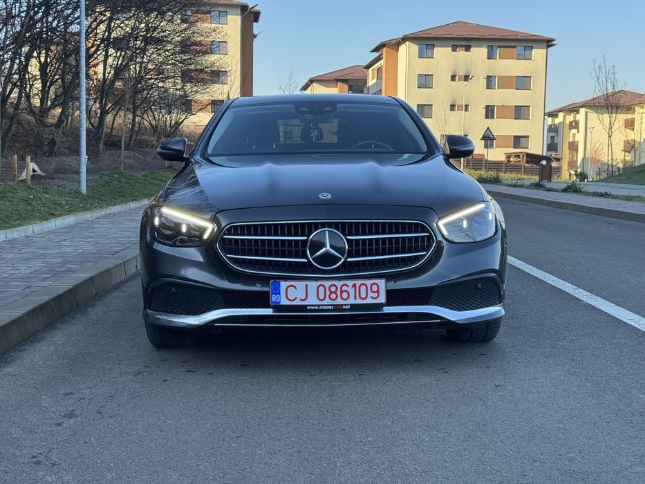 Mercedes E 300 e Plug-In Hybrid An 2021, Benzina + Electric