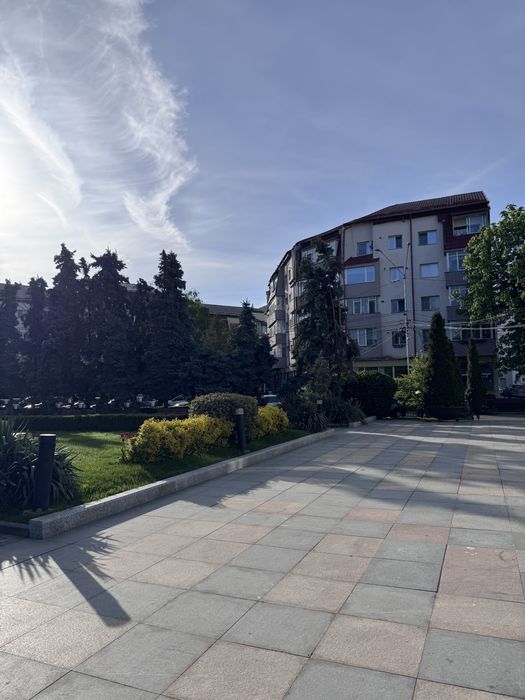 Apartament de închiriat, 3 camere,  ultra central, zona centrul vechi, complet renovat, totul nou!