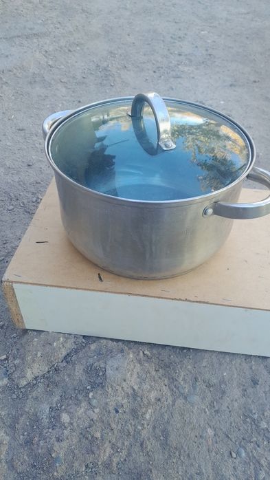 Продам мантоварку иткострюлю.