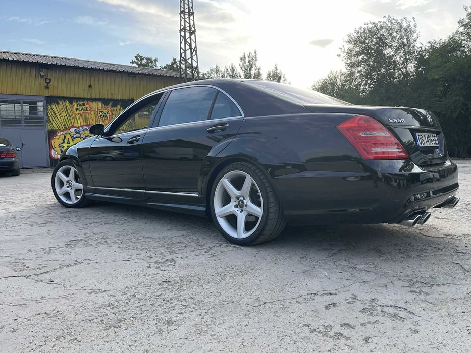 Mercedes-Benz S550