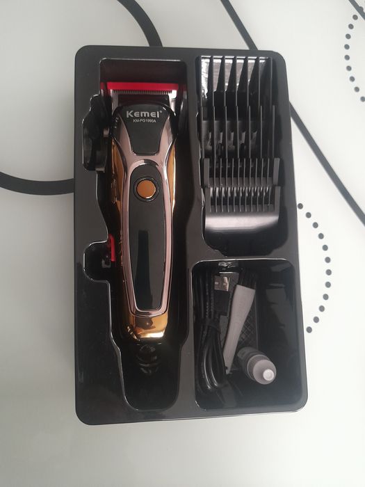 НОВА! Машинка за подстригване KEMEI