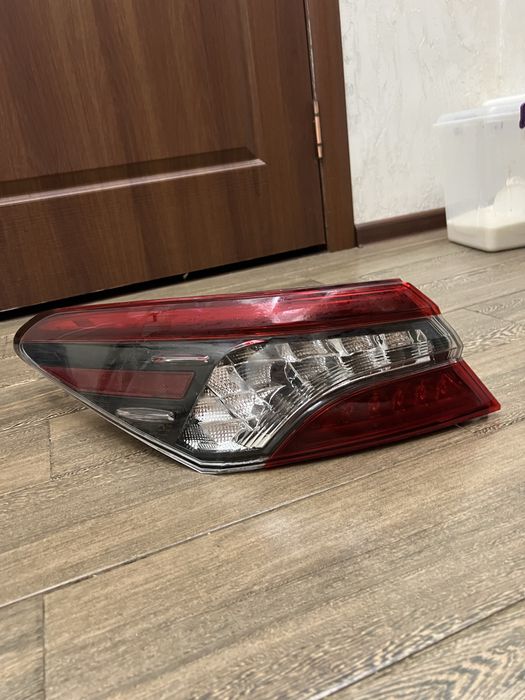 Задний фонарь Toyota Camry 70, 75, тойота камри 70, 75