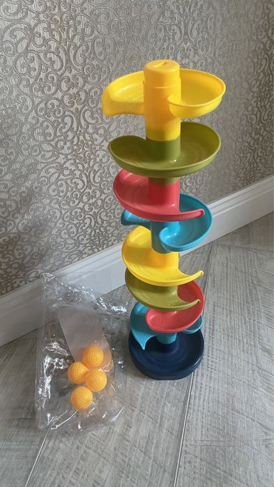Игрушка горка с шариками доя малышей