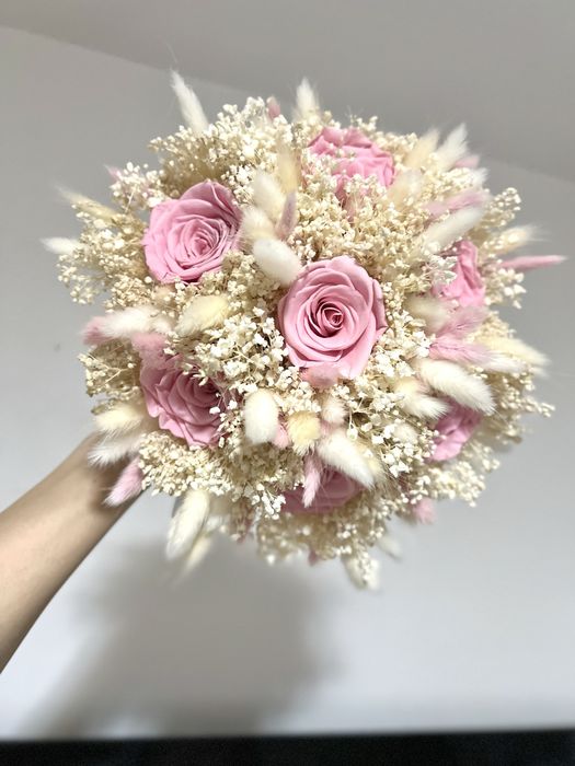 Buchet nunta si cununie din trandafiri naturali criogenati