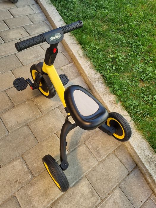 Tricicleta si bicicleta Chipolino smarty 2 in 1