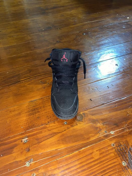 vand jordan 1 retro negru marimea 38.5