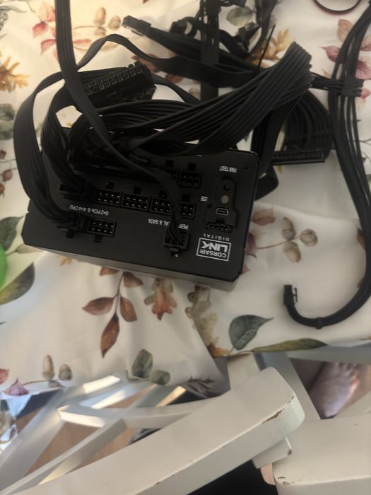 Sursa corsair platinum hx750i
