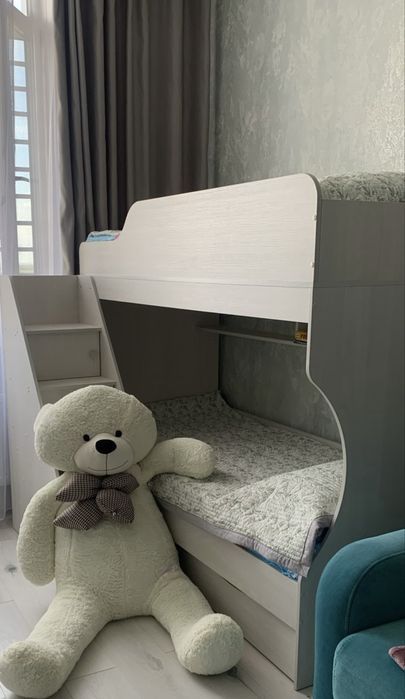 Продам двухъярусную кровать