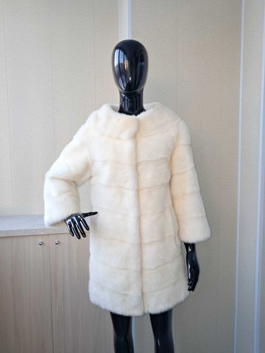 Haină de blană nurcă divină. Haina de vizon natural ivory