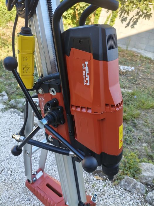 Ново 2025 - Hilti DD 250 CA + DD - HD 30 - Диамантено пробивна машина