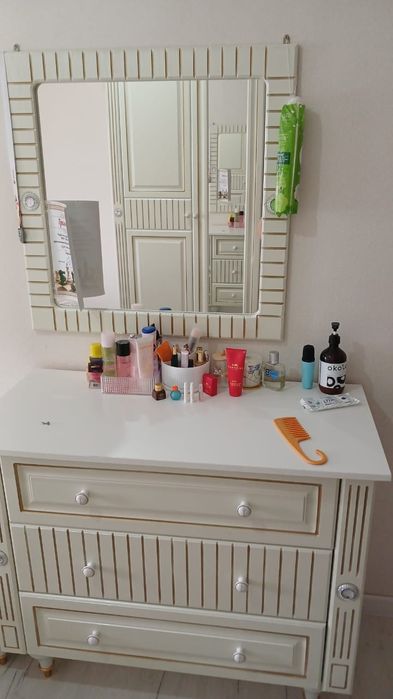 Спальный гарнитур б/у