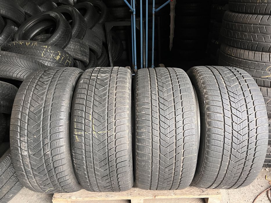 4 anvelope iarna 305/40/20 + 275/45/20 , Pirelli !