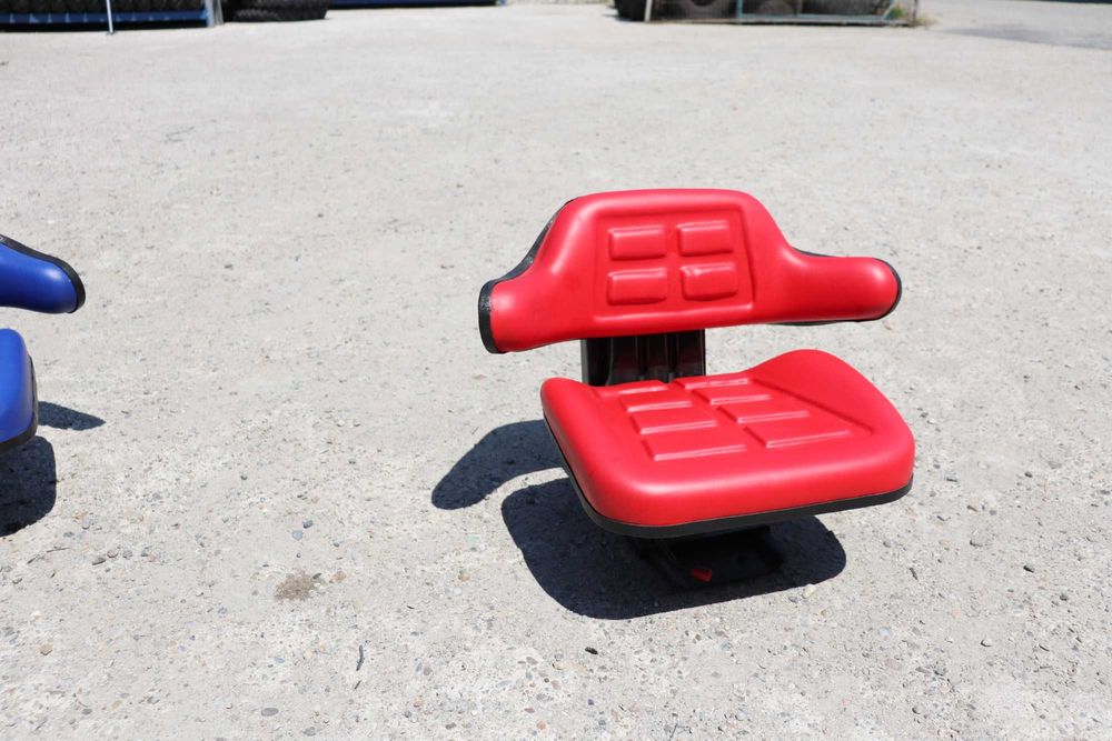 Scaun de Tractor cu amortizor si triplu Reglaj de Tractor Universal