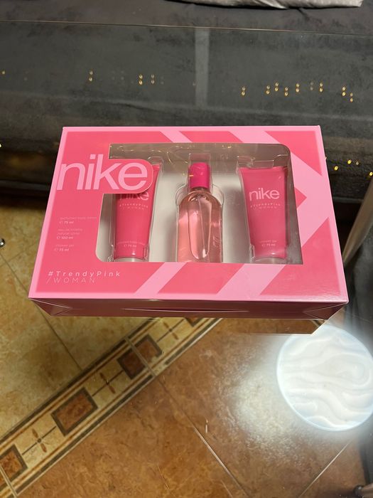 Nike Trendy Pink Подаръчен комплект 3 части