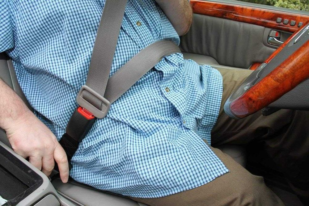 Универсален удължител за предпазен колан на автомобил 230мм.