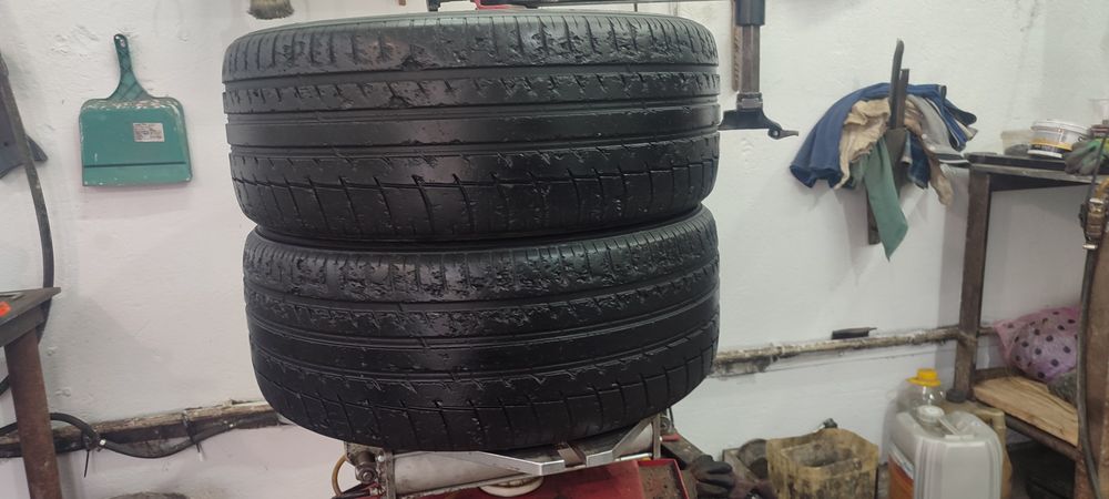 Летняя резина 235/45R18 /2шт/