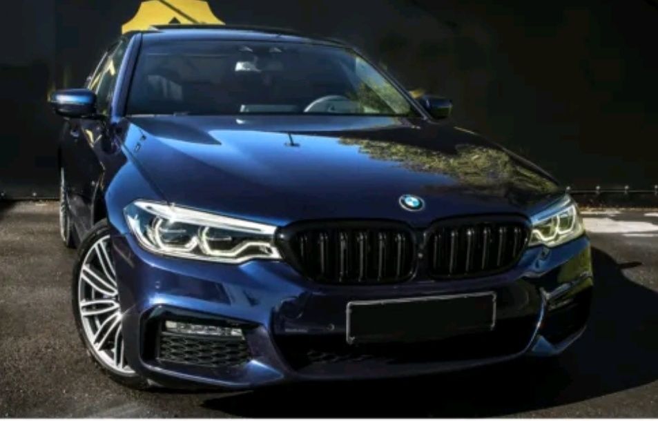 Grilă Dublă / Nari BMW Seria 5 G30 G31 – Negru Lucios