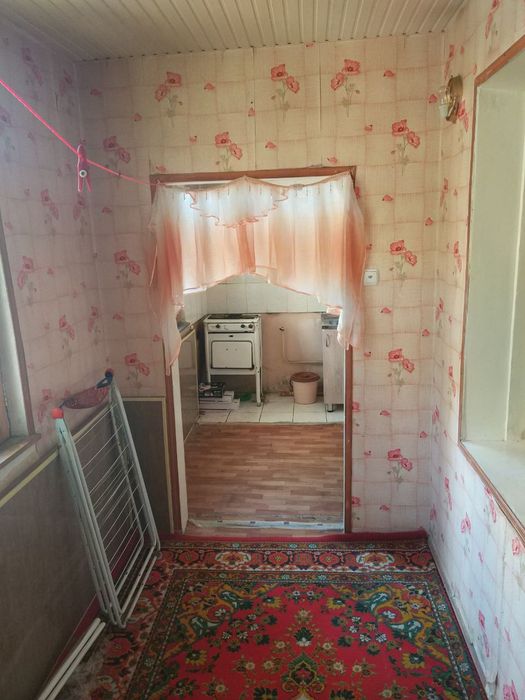 Qoraqamish 1/2 1xona 2 xona qilingan 1-etaj