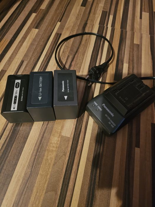 Panasonic  HC- X1000