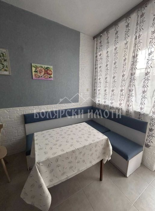 Просторен апартамент с 3 спални до парк Дружба