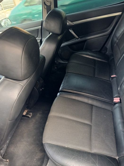 Vand peugeot 407 di 2004